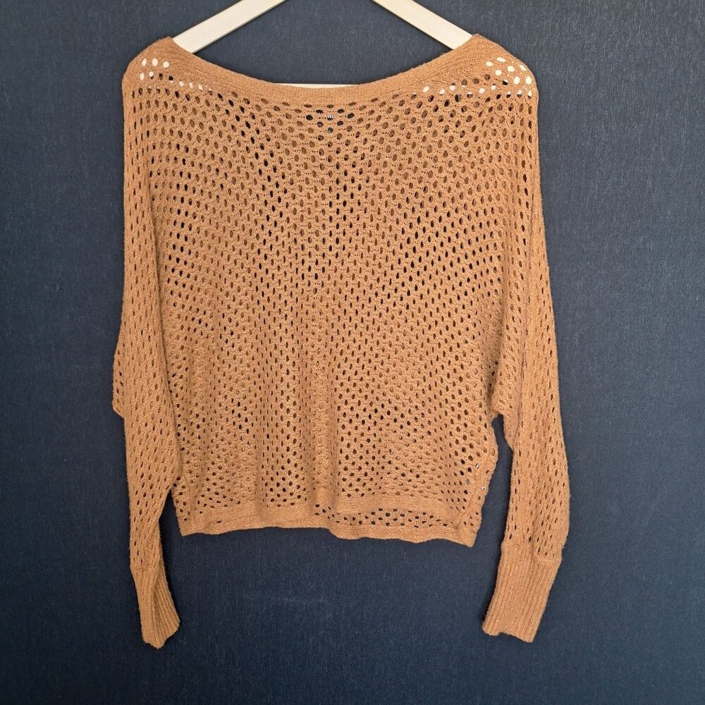 💙 Express Crochet Lightweight Soft Sweater Size M/L Boho Slouchy Comfy Versatil
